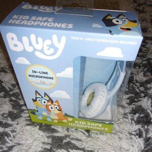 New in box Bluey kids headphones with Inline Microphone